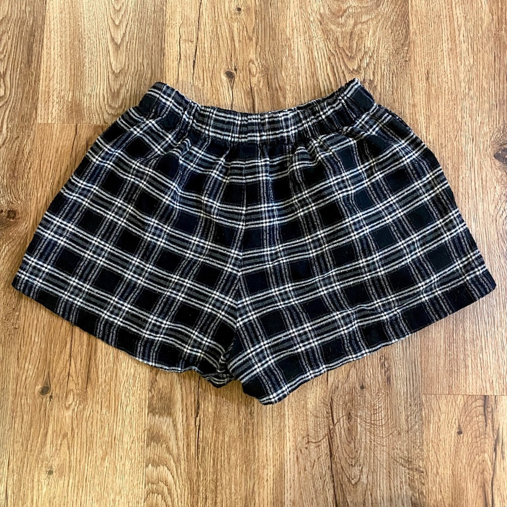 Black and White Plaid Shorts - Picture 2 of 4